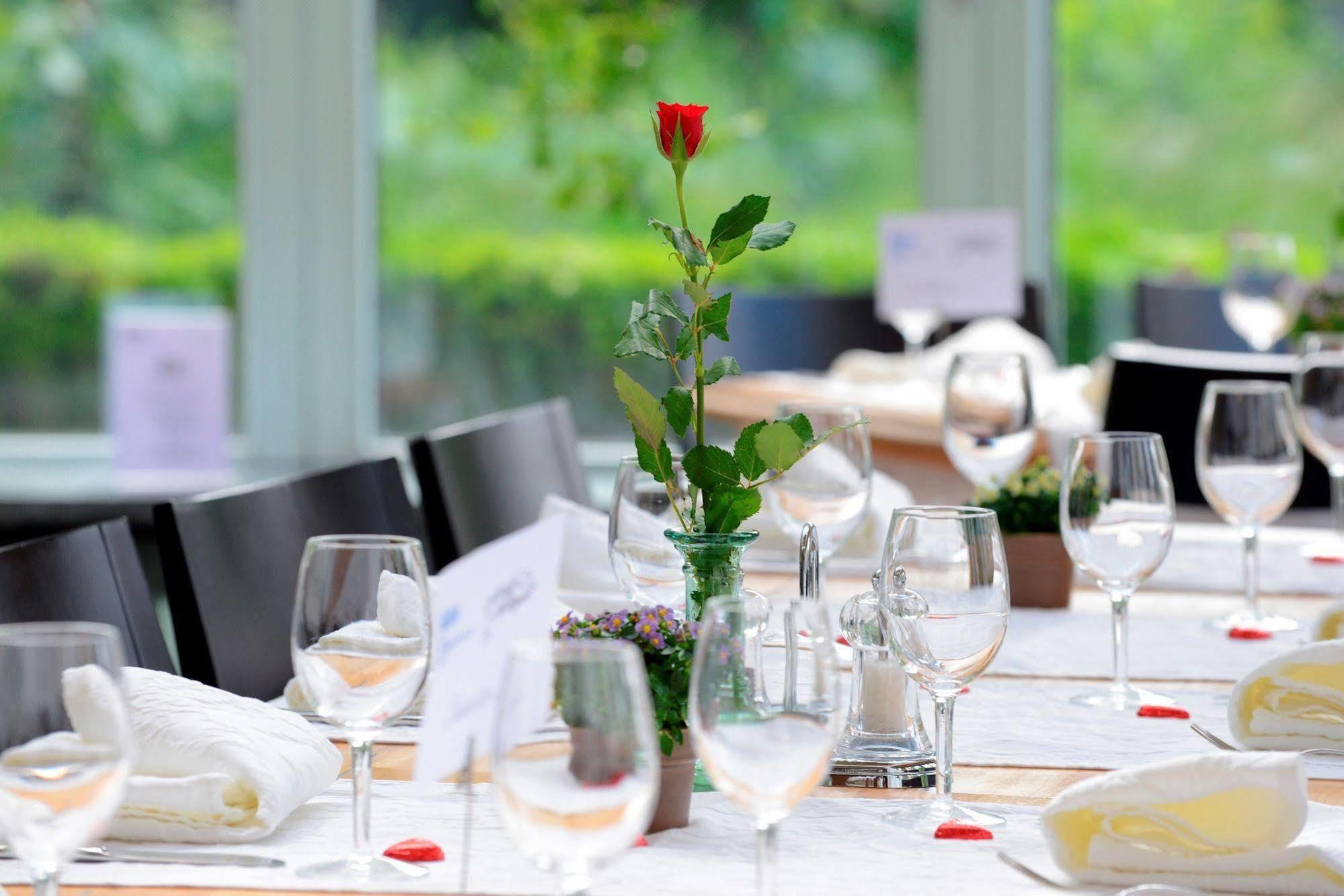 Odelya - Stadthotel Im Park Базел Екстериор снимка